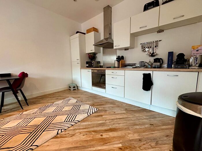 1 Bedroom Flat To Rent In Waterfront Walk, Birmingham, West Midlands, B1