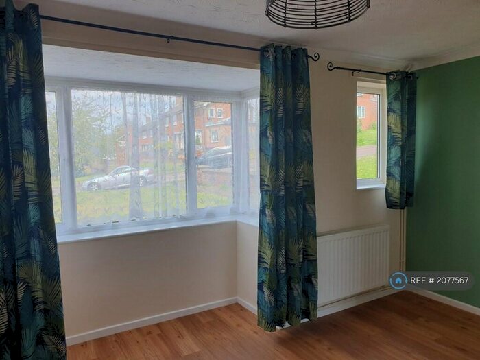 3 Bedroom End Of Terrace House To Rent In Highover Way, Hitchin, SG4