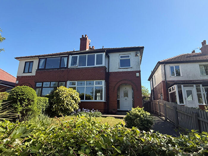 3 Bedroom Semi-Detached House For Sale In Preston New Road, Freckleton, PR4