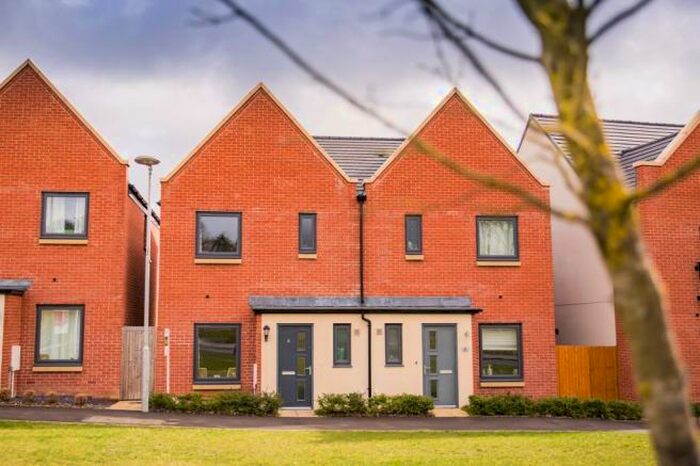 3 Bedroom Semi-Detached House To Rent In Sherborne Fields, RG24