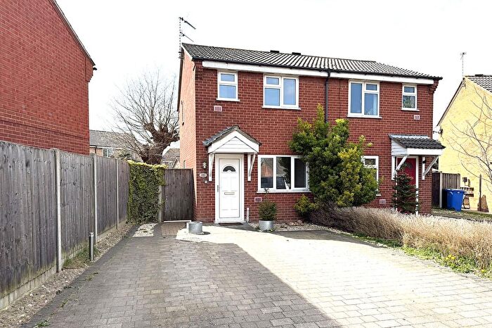 2 Bedroom Semi Detached House To Rent In Fortress Road, NR33