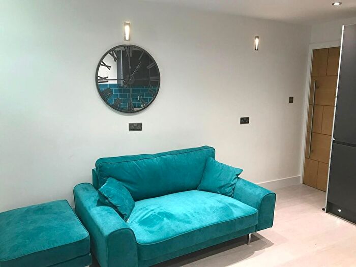 2 Bedroom Terraced House To Rent In Brynmill Avenue, Brynmill, Swansea, SA2