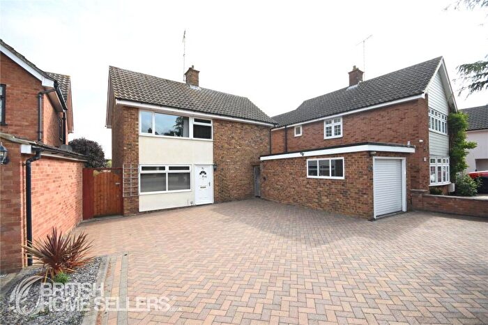 4 Bedroom Detached House For Sale In Longmead Avenue, Chelmsford, Essex, CM2