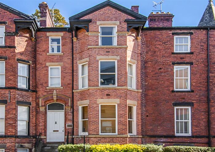 6 Bedroom Terraced House For Sale In Bond Street, Wakefield, WF1