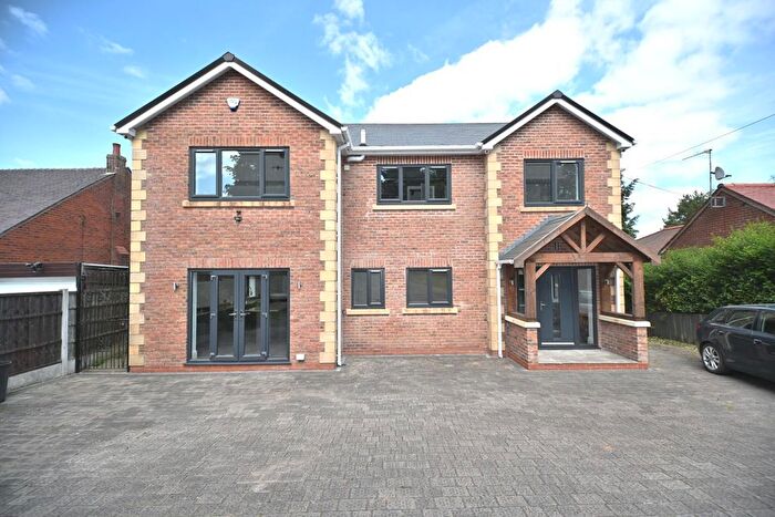 4 Bedroom Detached House For Sale In Ryecroft Drive, Westhoughton, Bolton, BL5