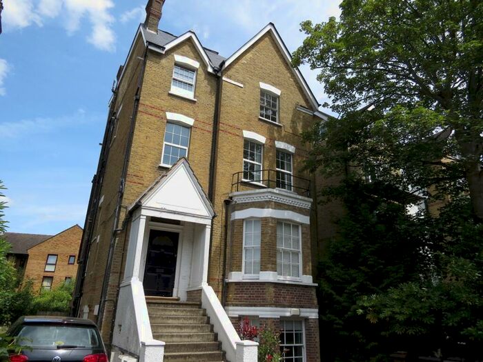 2 Bedroom Apartment To Rent In Crystal Palace Park Road, Sydenham, London, SE26
