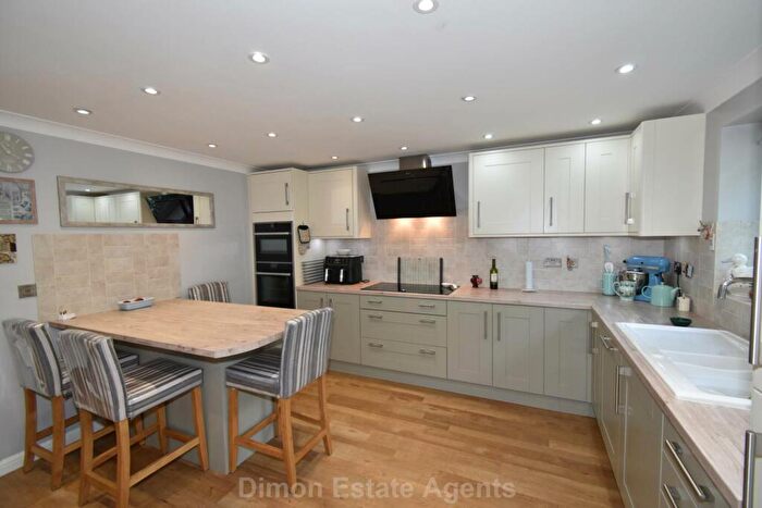 5 Bedroom Detached House For Sale In Orwell Close, Priddy`s Hard, PO12