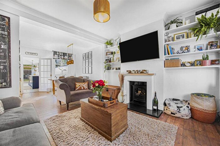 2 Bedroom End Of Terrace House For Sale In York Road, Henley-On-Thames, RG9