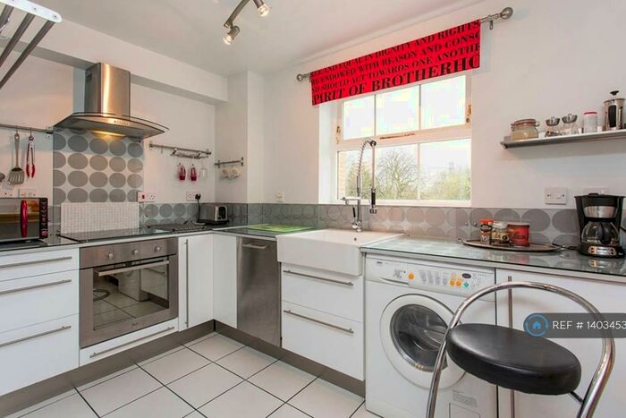 1 Bedroom Flat To Rent In Soper Mews, Enfield, EN3