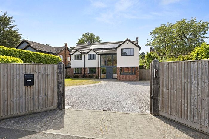4 Bedroom Detached House For Sale In Lower Cookham Road, Maidenhead, Berkshire, SL6