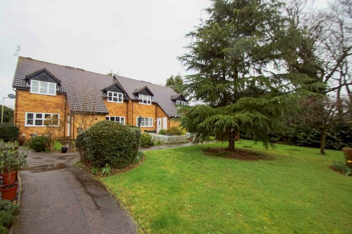 1 Bedroom Maisonette To Rent In Halleys Ridge, Hertford SG14