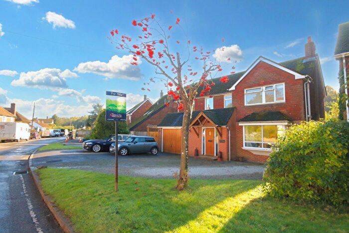 4 Bedroom Detached House For Sale In The Street, Newnham, Sittingbourne, ME9
