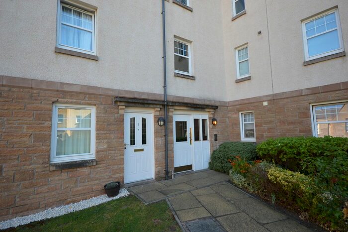 3 Bedroom Flat To Rent In Rosslyn Court, Rosslyn Avenue, Perth, PH2