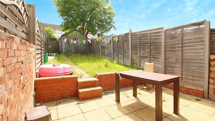 2 Bedroom Terraced House To Rent In Parkside Avenue, Bexleyheath, DA7