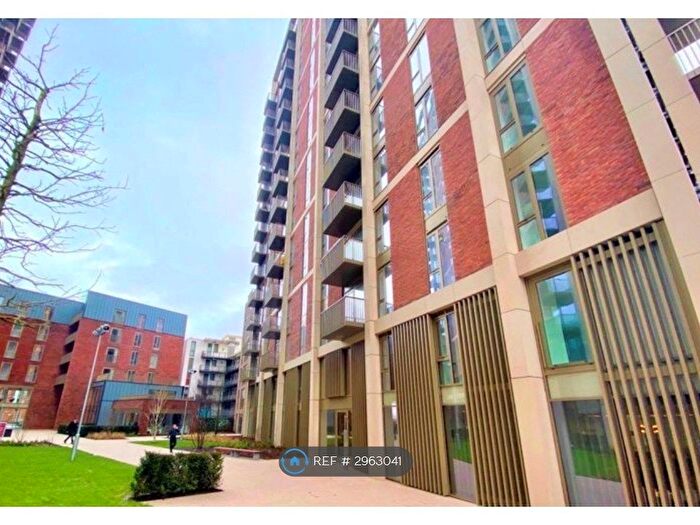 1 Bedroom Flat To Rent In The Crescent, Manchester, M5