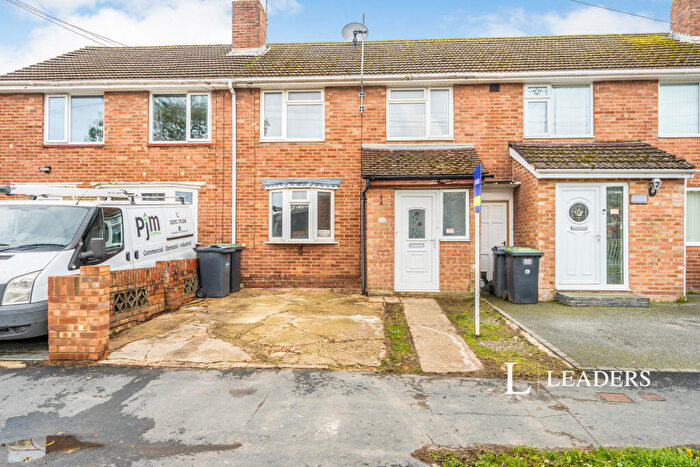 3 Bedroom Terraced House To Rent In Parkhouse Farm Way, PO9