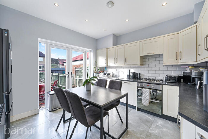 3 Bedroom House To Rent In Gladstone Road, Surbiton, KT6