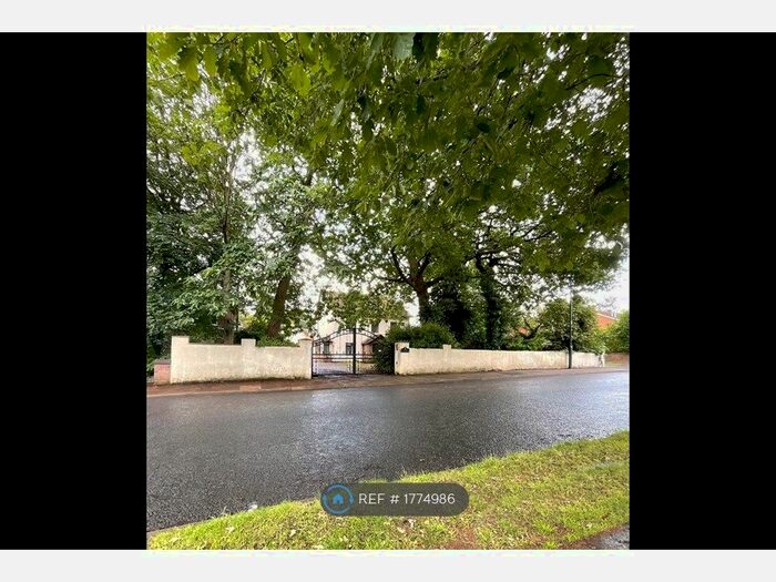 6 Bedroom Detached House To Rent In Church Lane, Bessacarr, Doncaster, DN4