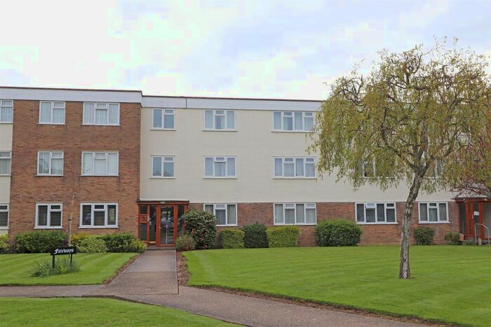 2 Bedroom Property To Rent In Fairways, Wyatts Drive, Southend-On-Sea, SS1