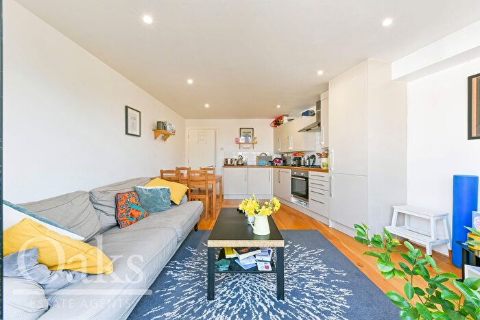 2 Bedroom Flat To Rent In Eardley Road, Streatham, SW16