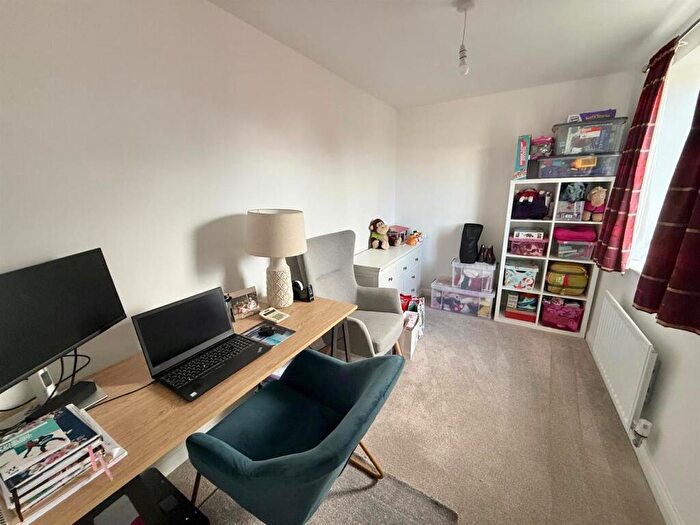 3 Bedroom Detached House For Sale In Cypress Close, Macclesfield, SK11