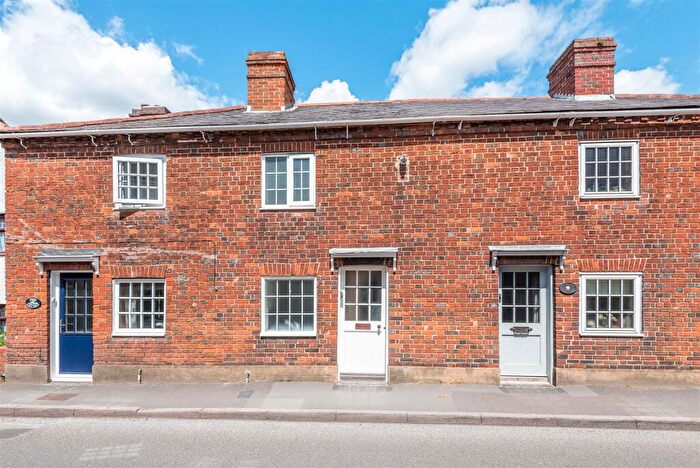 1 Bedroom Terraced House To Rent In Newark Lane, Ripley, GU23