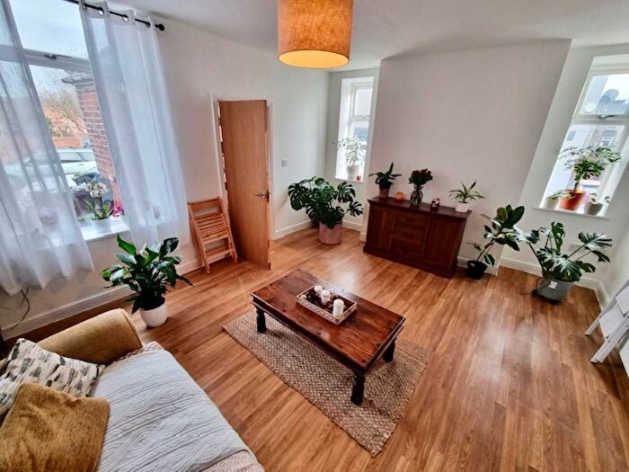 1 Bedroom Flat To Rent In Dodworth Road, Barnsley, S70