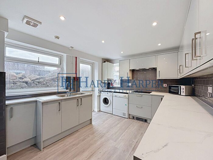 6 Bedroom End Terrace House To Rent In Cathays Terrace, Cardiff, CF24