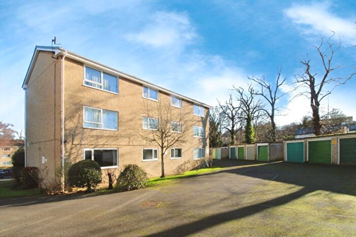 2 Bedroom Apartment For Sale In Park Grange Croft, Sheffield, South Yorkshire, S2