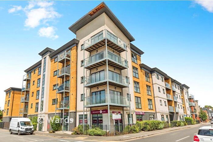 2 Bedroom Apartment For Sale In Station Road, Strood, Rochester, Kent, ME2