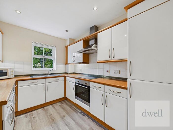 2 Bedroom Flat To Rent In Mansion Gate Mews, Chapel Allerton, Leeds, LS7