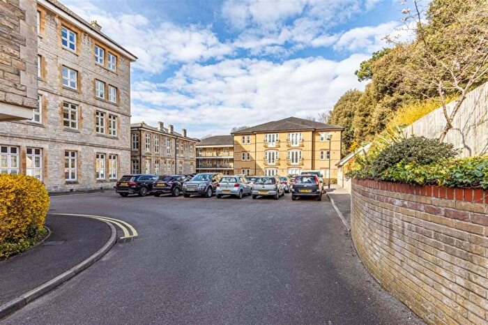 2 Bedroom Retirement Property For Sale In St. Stephens Road, Brompton Court St. Stephens Road, BH2