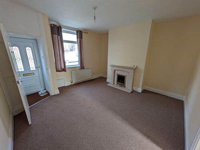 2 Bedroom Terraced House To Rent In Middleton Road, Chadderton, Oldham, OL9
