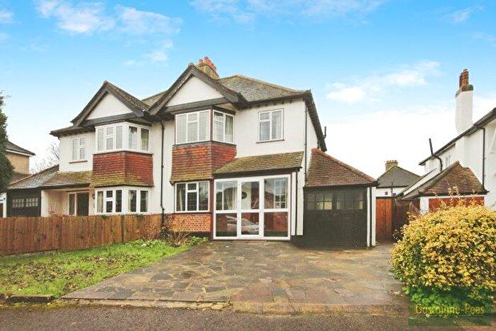 3 Bedroom Property To Rent In Furzedown Road, Sutton, SM2