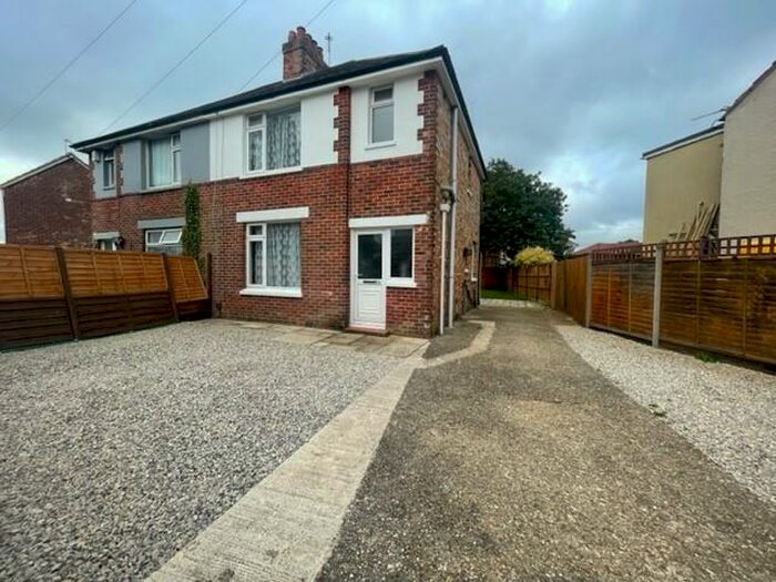 3 Bedroom House To Rent In Parkstone, BH12