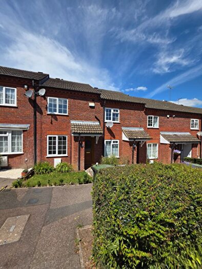 2 Bedroom Terraced House To Rent In Ormsby Close, Luton, LU1