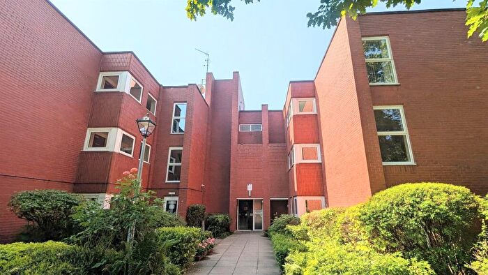 2 Bedroom Flat For Sale In Bidston Road, Prenton, CH43