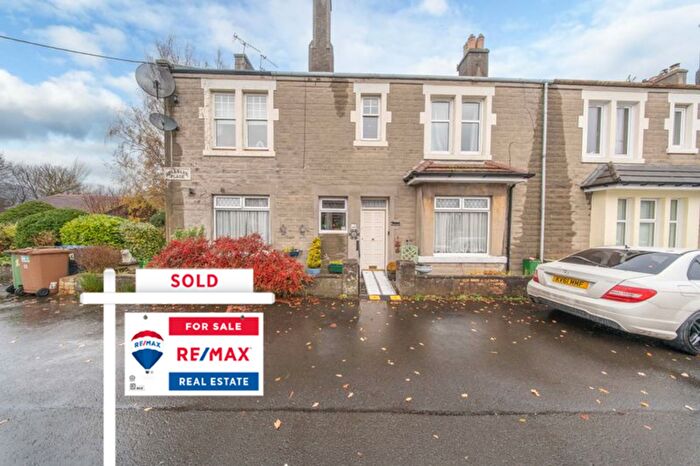 2 Bedroom Duplex For Sale In Millbank Place, Uphall, EH52