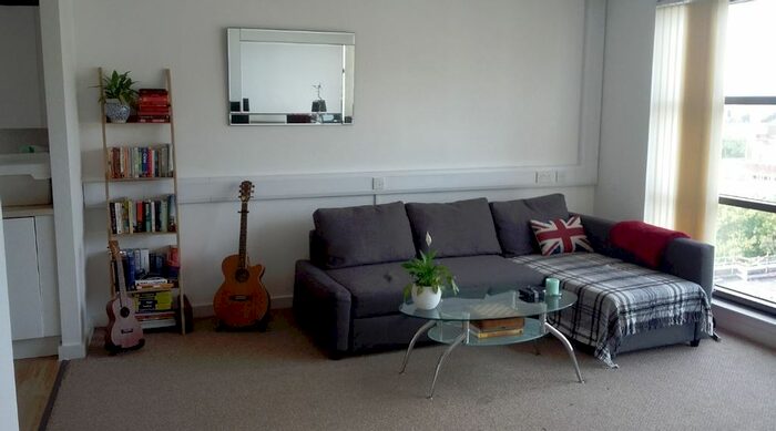 2 Bedroom Flat To Rent In Castle Street, Swansea SA1
