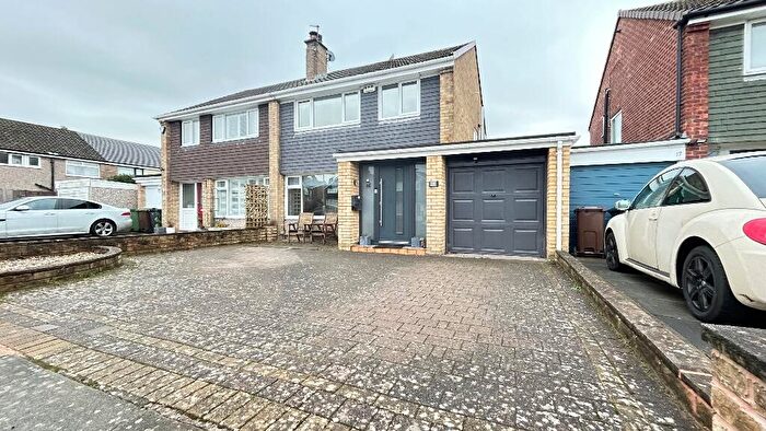 3 Bedroom Semi Detached House For Sale In Easedale Drive, Southport, Merseyside, PR8