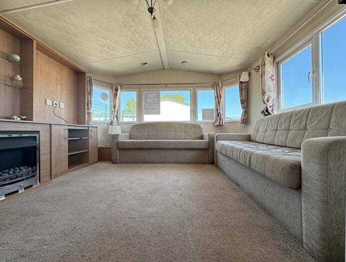 3 Bedroom Caravan For Sale In Three Bed Delta Sapphire, Pevensey Bay Holiday Park, Pevensey Bay, Eastbourne, East Sussex, BN24