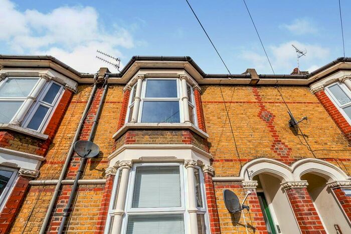 1 Bedroom Flat To Rent In The Terrace, Gravesend, Kent, DA12