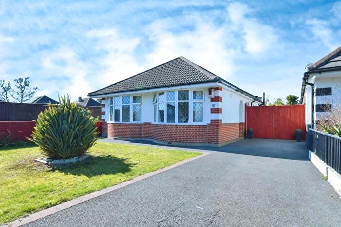 2 Bedroom Detached Bungalow For Sale In Daws Avenue, Bournemouth, BH11