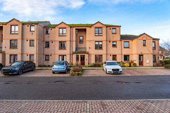 2 Bedroom Flat For Sale In Cambrai Court, Dingwall, IV15