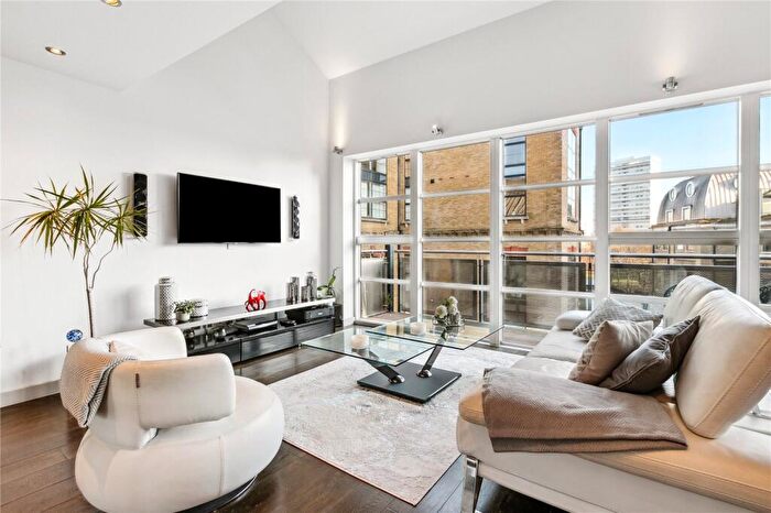 2 Bedroom Flat To Rent In Candlemakers Apartments, York Road, SW11