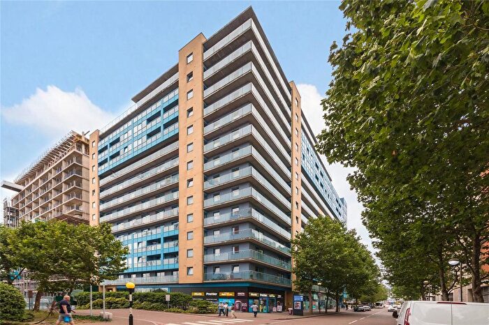 2 Bedroom Apartment To Rent In Western Gateway, London, E16