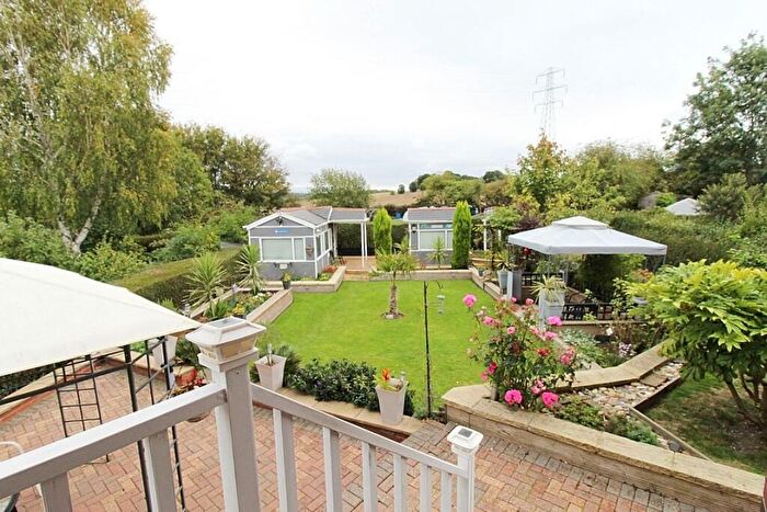 2 Bedroom Semi-Detached House For Sale In Lowfield Avenue, Rotherham, S61