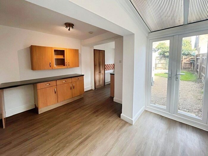 2 Bedroom Detached House To Rent In Denmark Street, MK40