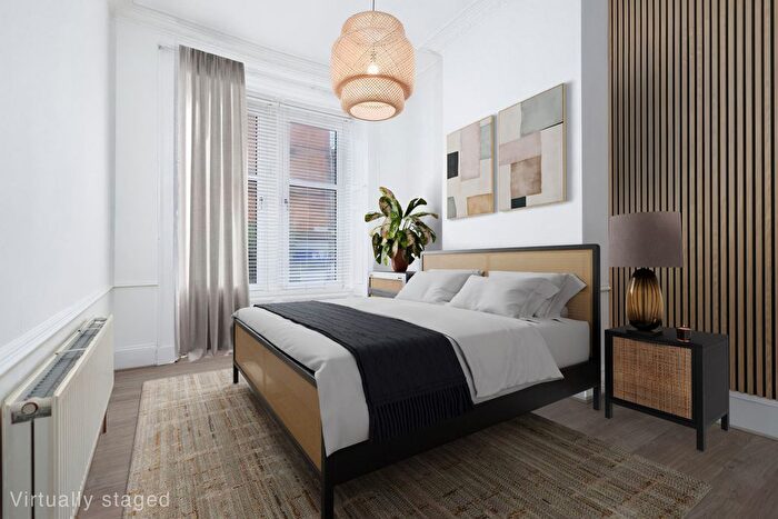 2 Bedroom Flat For Sale In West Princes Street, Woodlands, G4