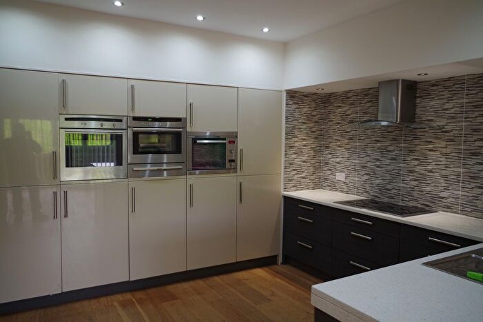 4 Bedroom Town House To Rent In Blackburn Road, Heapey, Chorley, PR6